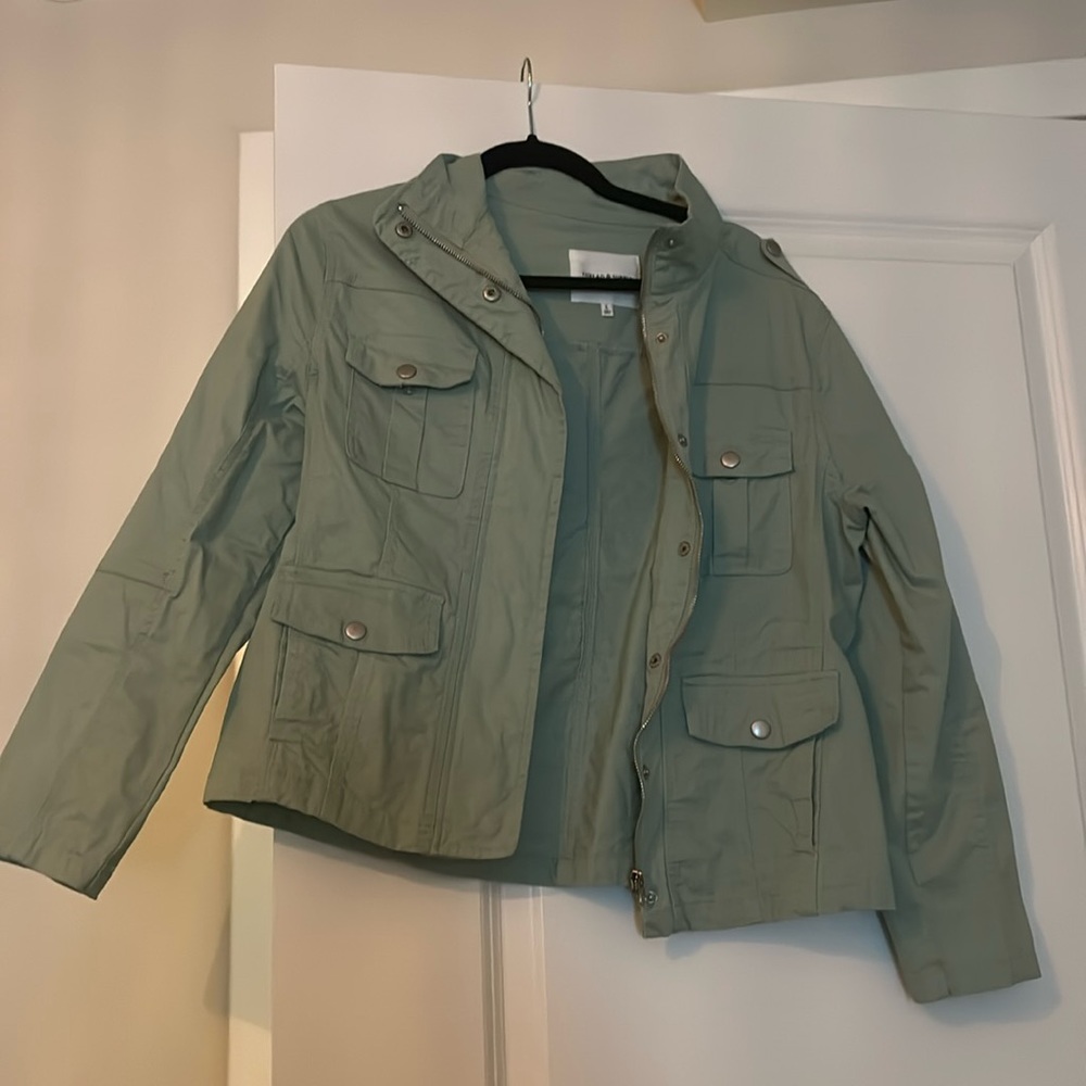 Mint thread & supply jacket